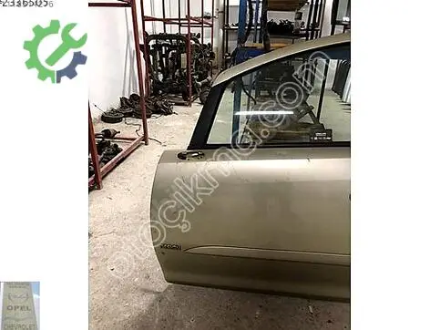 Opel Corsa Sol Ön Kapı çıkma parça