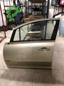 Opel Corsa Sol Ön Kapı çıkma parça