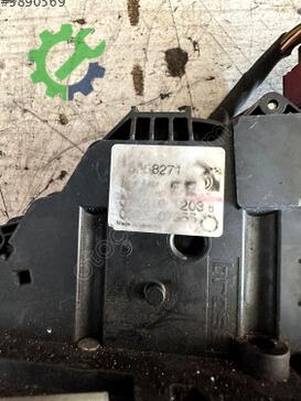 Opel Corsa Kapı Kilidi 13258271 çıkma parça