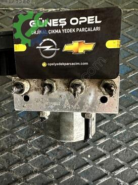 Opel Corsa ABS Beyni 39011871 çıkma parça