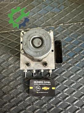 Opel Corsa ABS Beyni 39011871 çıkma parça