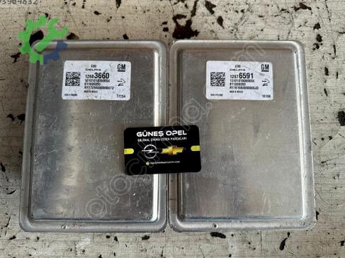 Opel Corsa Motor Beyni 12683660 çıkma parça
