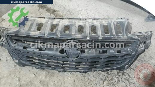 Opel Corsa Ön Panjur çıkma parça
