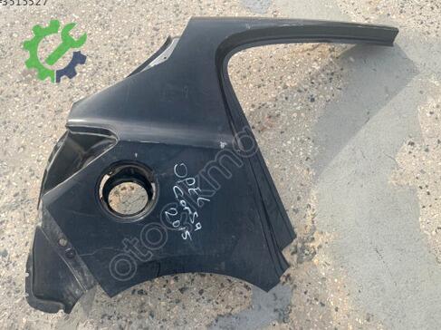 Opel Corsa Sağ Arka Çamurluk çıkma parça