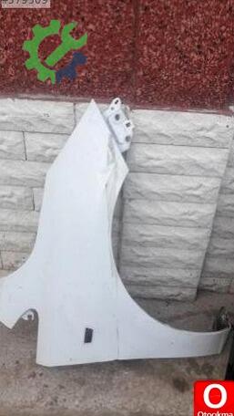 Opel Corsa Sağ Ön Çamurluk çıkma parça