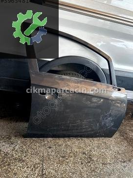 Opel Corsa Sağ Ön Kapı çıkma parça
