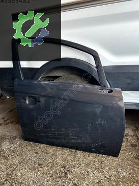 Opel Corsa Sağ Ön Kapı çıkma parça
