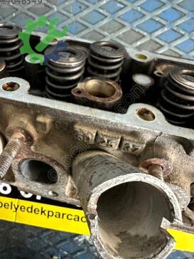 Opel Corsa Silindir Kapağı 90502537 çıkma parça