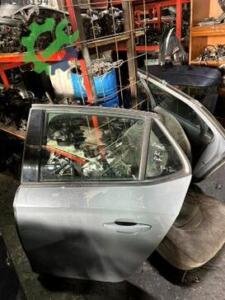Opel Corsa Sol Arka Kapı Çıkma