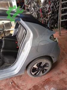 Opel Corsa Orijinal Çıkma Çamurluk