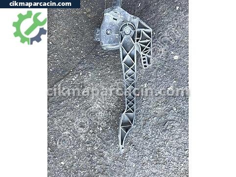 Opel Corsa Gaz Pedalı çıkma parça