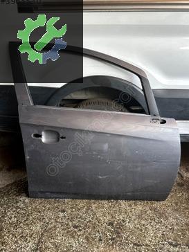 Opel Corsa Sağ Kapı çıkma parça