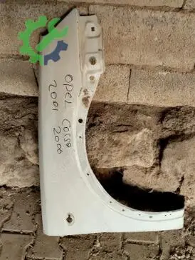 Opel Corsa Sağ Ön Çamurluk çıkma parça