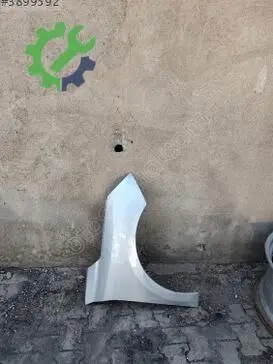 Opel Corsa Sağ Ön Çamurluk çıkma parça