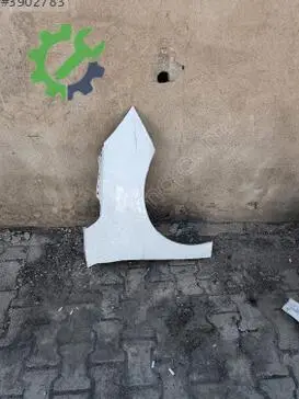 Opel Corsa Sağ Ön Çamurluk çıkma parça