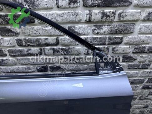 Opel Crossland Sağ Ön Kapı 39078357 çıkma parça