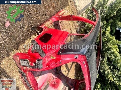 Opel Crossland Sol Arka Çamurluk çıkma parça