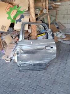 Opel crossland sol arka kapı 2018 2024 arası