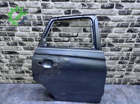 Opel Crossland Sağ Arka Kapı 13467596 çıkma parça