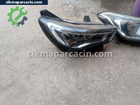 Opel Grandland Sağ Ön Far çıkma parça