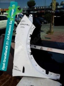 Opel GrandlandX 21-24 hatasız Sağ çamurluk