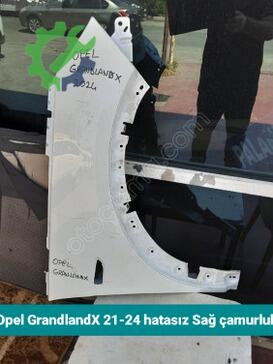 Opel Grandland Sağ Çamurluk 21-24 çıkma parça