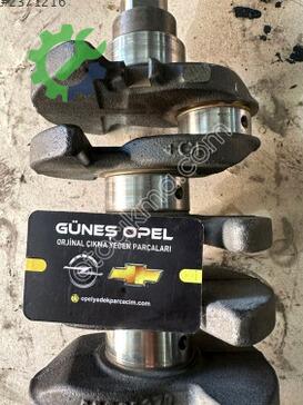 Opel Insignia Krank 55565279 çıkma parça