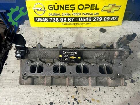 Opel Insignia Silindir Kapağı 55559340 çıkma parça
