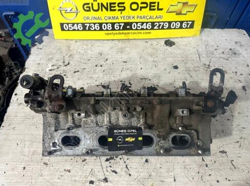 Opel Insignia Silindir Kapağı 55559340 çıkma parça