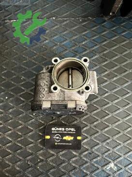 Opel Insignia Gaz Kelebeği 55355608 çıkma parça