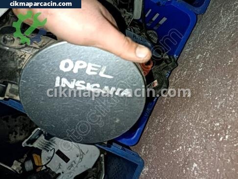 Opel Insignia Depo Kapağı çıkma parça