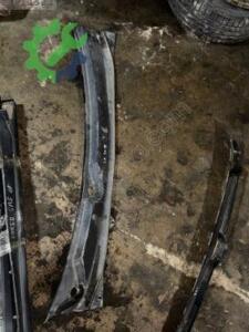 Opel Insignia Ön Cam Izgarası Çıkma