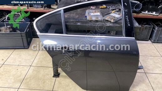 Opel Insignia Sağ Arka Kapı çıkma parça
