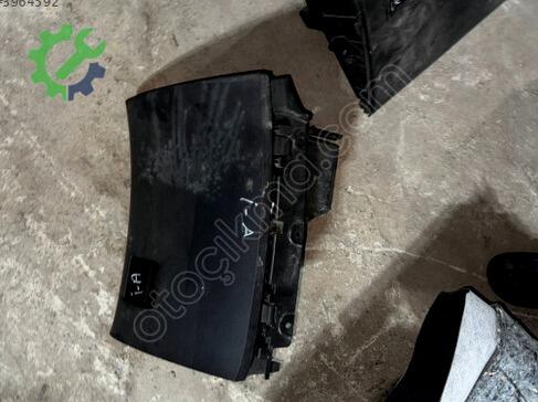 Opel Insignia Torpido çıkma parça