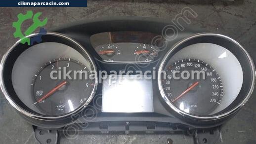 Opel Insignia Gösterge Paneli çıkma parça