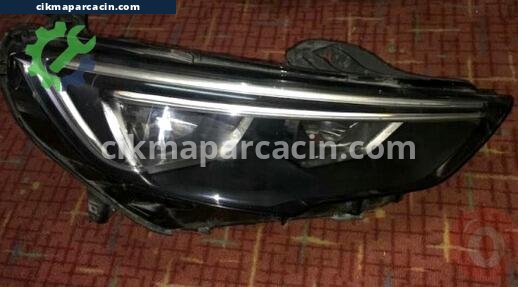 Opel Insignia Sağ Ön Far çıkma parça