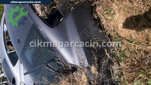 Opel Insignia Arka Çamurluk çıkma parça