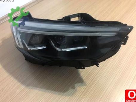 Opel Insignia LED Far çıkma parça