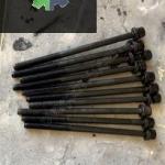 OPEL INSİGNİA SİLİNDİR KAPAK SAPLAMALARI