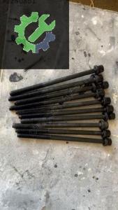 OPEL INSİGNİA SİLİNDİR KAPAK SAPLAMALARI