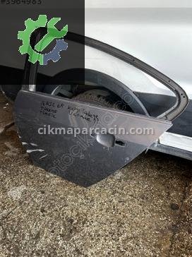 Opel Insignia Sol Arka Kapı çıkma parça