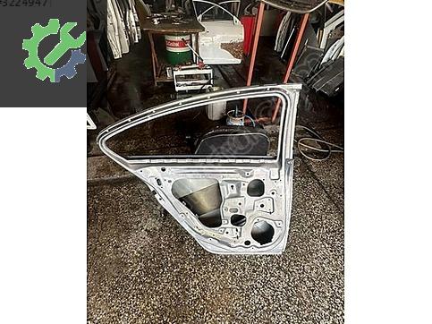 Opel Insignia Sol Arka Kapı çıkma parça