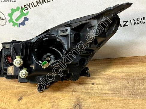 Opel Insignia Xenon Far 13432957 çıkma parça