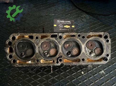 Opel Ascona Silindir Kapağı çıkma parça