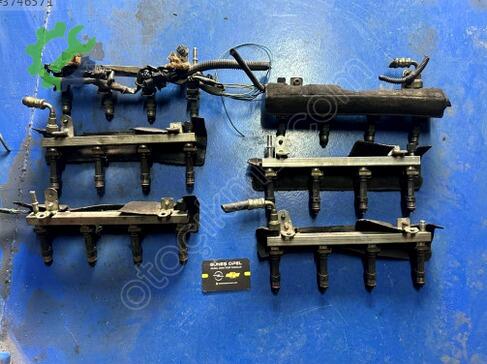 Opel Meriva Enjektör Kütüğü 0280151208 çıkma parça