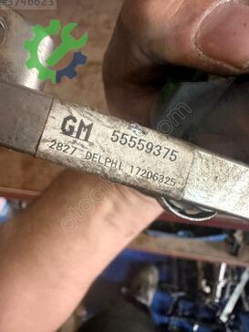 Opel Meriva Enjektör Kütüğü 55559375 çıkma parça