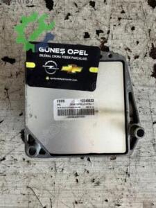 Opel Meriva Orijinal Çıkma Motor Beyni 12249823