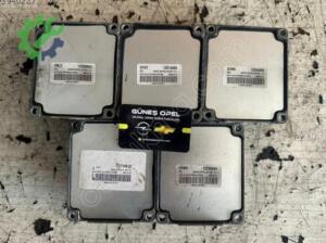 Opel Meriva 2025 - 2025 Çıkma Motor Beyni 12214830