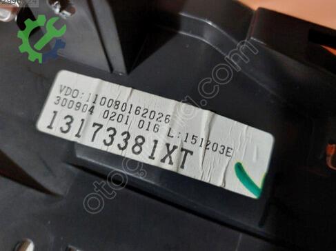 Opel Meriva Gösterge Saati 13173381XT çıkma parça