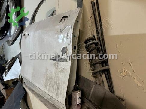Opel Mokka Sağ Ön Kapı çıkma parça
